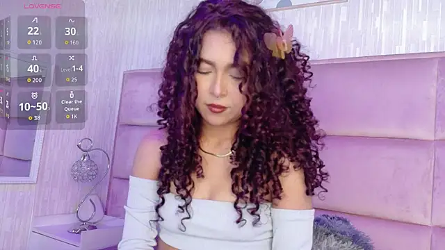 Snapshot of Marianna_Ray_ chatting on December 2025 08:13:01 PM Marianna Ray online show from December 2025 08:13:01 PM