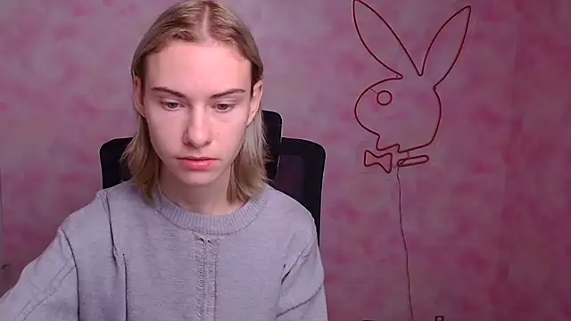 Fiona Night online show from October 2025 05:28:02 AM