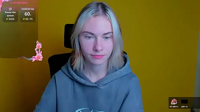Fiona Night online show from October 2025 05:57:01 PM