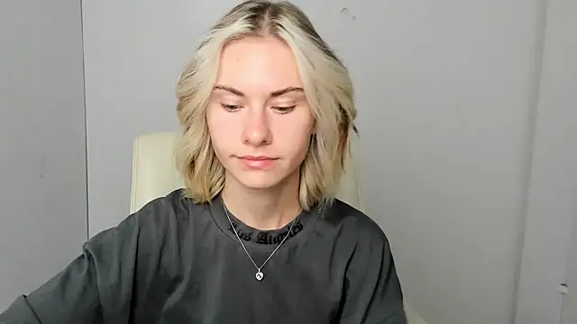 Fiona Night online show from September 2025 05:30:02 AM
