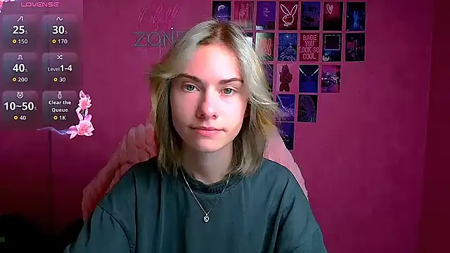 Fiona Night online show from October 2025 05:20:02 AM