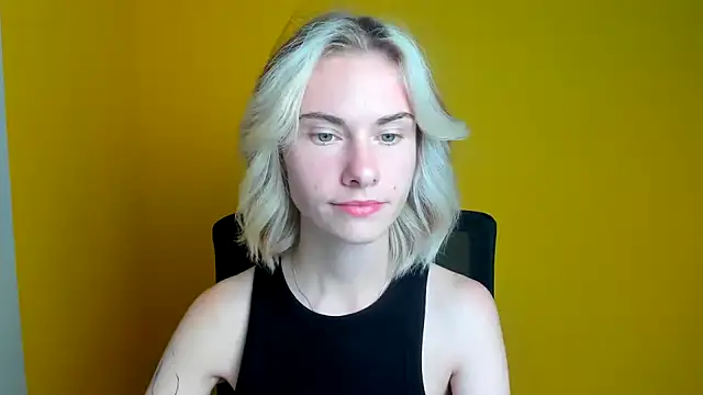 Fiona Night online show from October 2025 05:35:02 PM