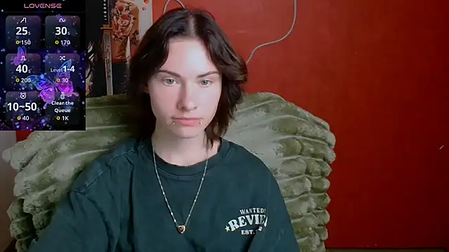 Snapshot of Fiona_Night chatting on May 2026 11:37:02 AM Fiona Night online show from May 2026 11:37:02 AM