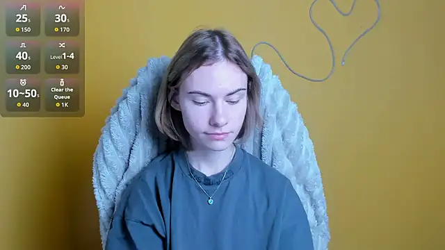 Fiona Night online show from November 2025 06:14:02 AM