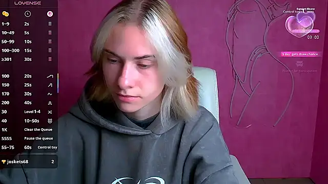 Fiona Night online show from September 2025 05:24:01 AM