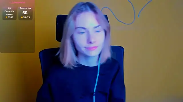 Fiona Night online show from March 2026 06:25:02 AM