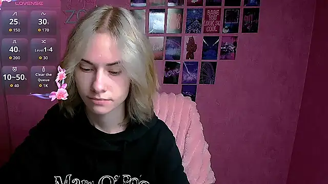 Fiona Night online show from October 2025 05:32:02 AM
