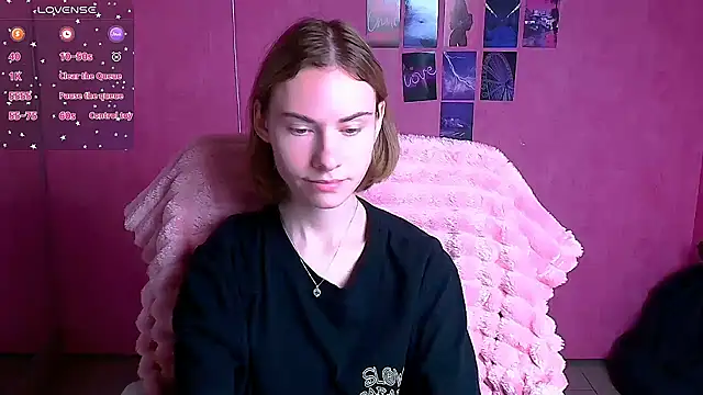 Fiona Night online show from December 2025 06:14:01 AM