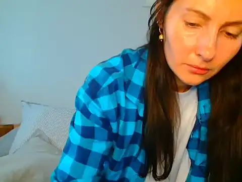 Snapshot of Irina9793 chatting on January 2026 09:25:01 AM Irina9793 online show from January 2026 09:25:01 AM