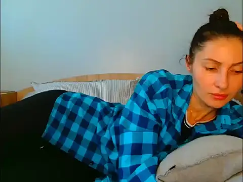 Irina9793 online show from May 2026 09:23:01 AM