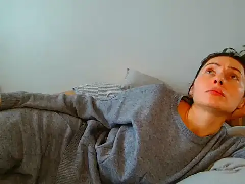 Snapshot of Irina9793 chatting on February 2026 09:54:01 AM Irina9793 online show from February 2026 09:54:01 AM