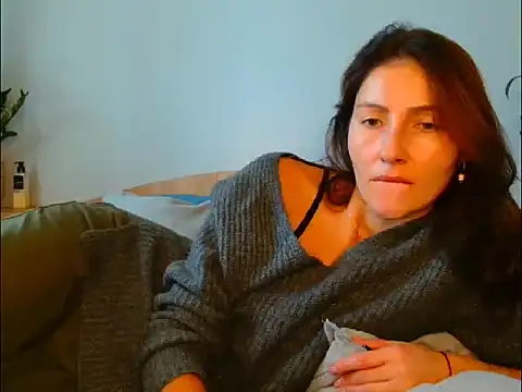 Snapshot of Irina9793 chatting on October 2025 09:09:01 AM Irina9793 online show from October 2025 09:09:01 AM