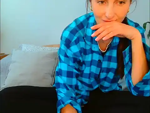Irina9793 online show from May 2026 08:29:02 AM