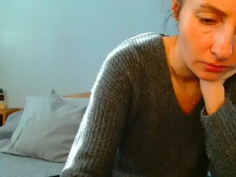 Snapshot of Irina9793 chatting on January 2026 09:57:01 AM Irina9793 online show from January 2026 09:57:01 AM