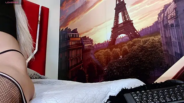 Gabi Prince online show from November 2025 07:36:01 PM