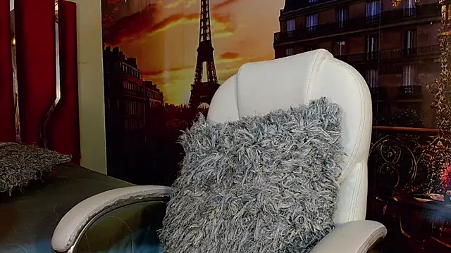 Gabi Prince online show from November 2025 07:18:02 PM