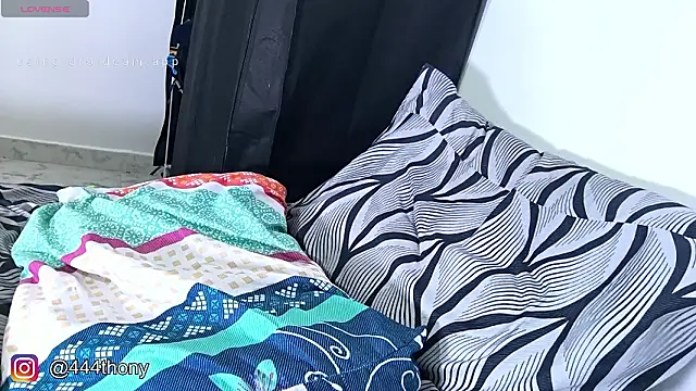 Thony444 online show from March 2026 07:15:01 AM