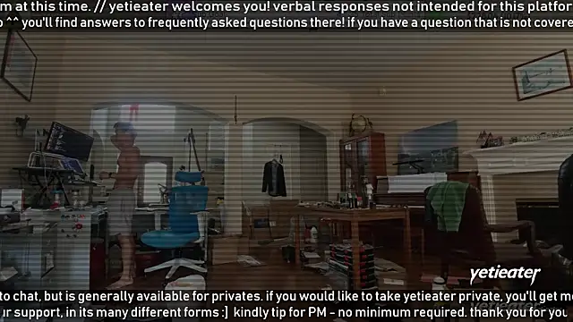Snapshot of yetieater chatting on April 2026 07:07:02 PM yetieater online show from April 2026 07:07:02 PM