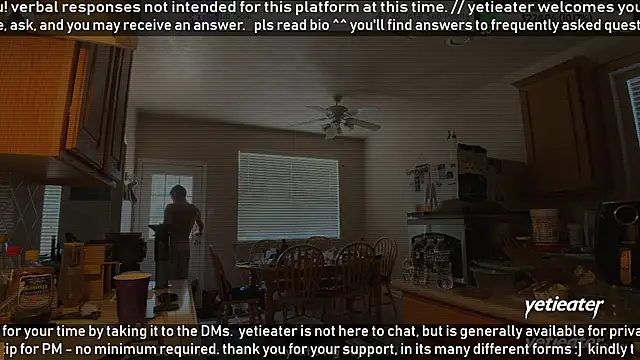 Snapshot of yetieater chatting on May 2026 03:19:02 PM yetieater online show from May 2026 03:19:02 PM