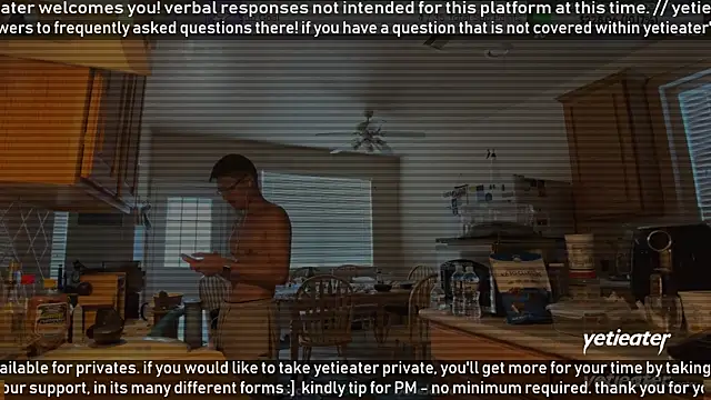Snapshot of yetieater chatting on June 2026 04:18:01 PM yetieater online show from June 2026 04:18:01 PM