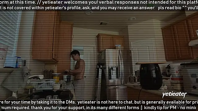 Snapshot of yetieater chatting on May 2026 05:13:02 PM yetieater online show from May 2026 05:13:02 PM