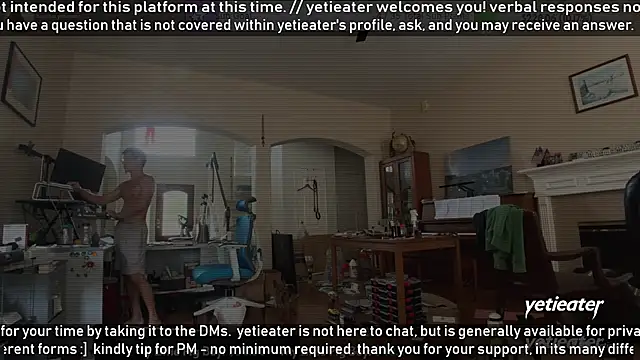 Snapshot of yetieater chatting on May 2026 01:56:01 PM yetieater online show from May 2026 01:56:01 PM