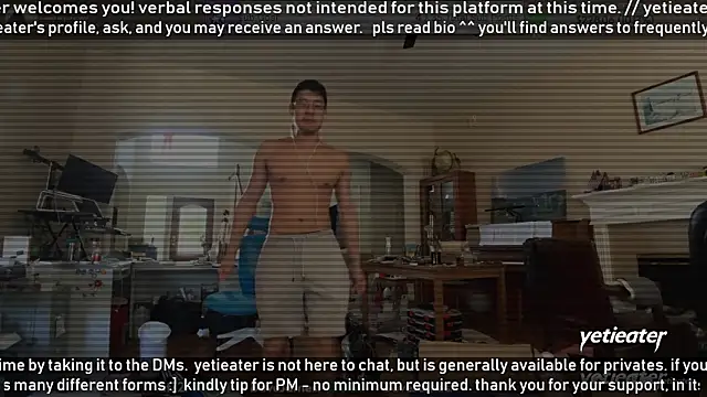 Snapshot of yetieater chatting on July 2026 03:55:02 PM yetieater online show from July 2026 03:55:02 PM