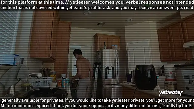 Snapshot of yetieater chatting on July 2026 05:35:01 PM yetieater online show from July 2026 05:35:01 PM