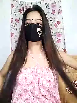 Orna-1 online show from October 2025 08:42:01 PM