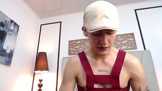 Aria and orien online show from March 2025 02:40:01 PM