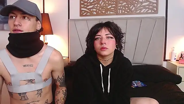 Aria and orien online show from March 2025 11:00:01 AM
