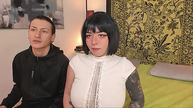 Aria and orien online show from October 2025 11:18:01 AM