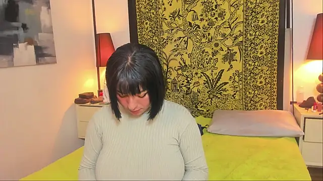 Aria and orien online show from September 2025 11:05:01 AM