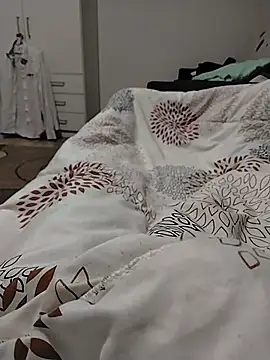 iurinicola online show from November 2025 10:47:02 PM