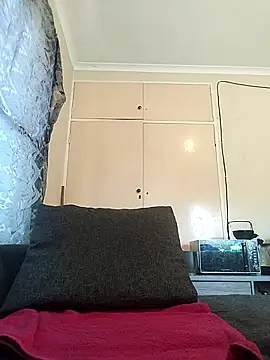 Snapshot of JuicyMilkyTizzy chatting on September 2025 07:43:01 AM JuicyMilkyTizzy online show from September 2025 07:43:01 AM