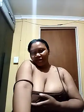 JuicyMilkyTizzy online show from April 2026 09:32:01 PM