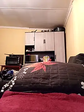 Snapshot of JuicyMilkyTizzy chatting on November 2025 07:51:02 AM JuicyMilkyTizzy online show from November 2025 07:51:02 AM