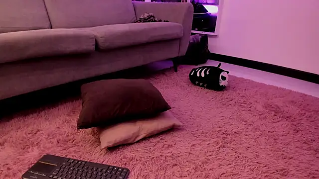 Tahara Romanov online show from January 2026 08:27:01 PM