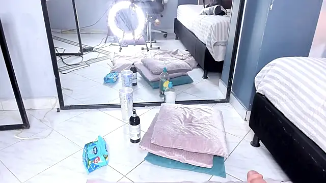 Melissa 23  online show from April 2026 11:56:02 AM