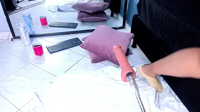 Melissa 23  online show from April 2026 11:58:01 AM