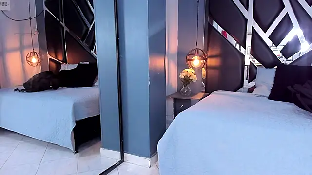 Melissa 23  online show from October 2025 11:31:02 AM