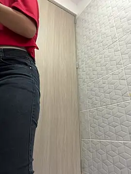 ElectraRhodes1 online show from February 2026 05:00:02 PM