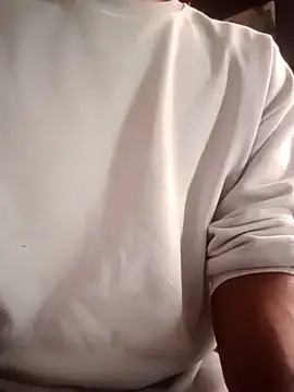 menzix96 online show from October 2025 11:42:02 AM