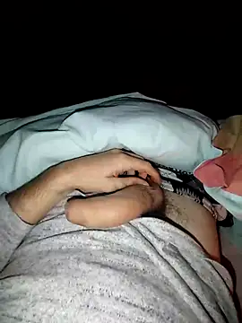 Snapshot of Cazzettostorto99 chatting on November 2025 10:25:02 PM Cazzettostorto99 online show from November 2025 10:25:02 PM