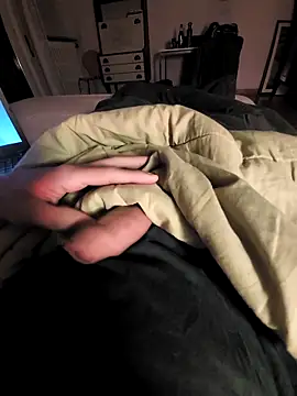 Snapshot of Cazzettostorto99 chatting on October 2025 09:48:01 PM Cazzettostorto99 online show from October 2025 09:48:01 PM