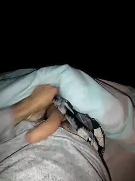 Snapshot of Cazzettostorto99 chatting on November 2025 10:35:01 PM Cazzettostorto99 online show from November 2025 10:35:01 PM