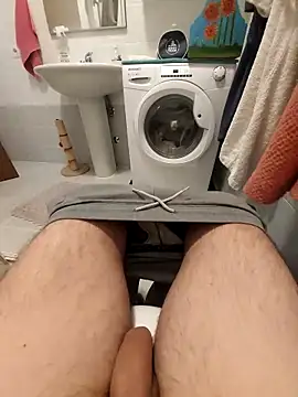 Snapshot of Cazzettostorto99 chatting on October 2025 06:58:02 AM Cazzettostorto99 online show from October 2025 06:58:02 AM