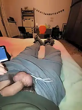 Cazzettostorto99 online show from March 2026 05:38:02 PM