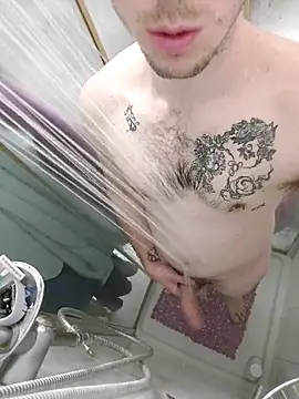 Snapshot of Cazzettostorto99 chatting on March 2025 03:32:02 PM Cazzettostorto99 online show from March 2025 03:32:02 PM