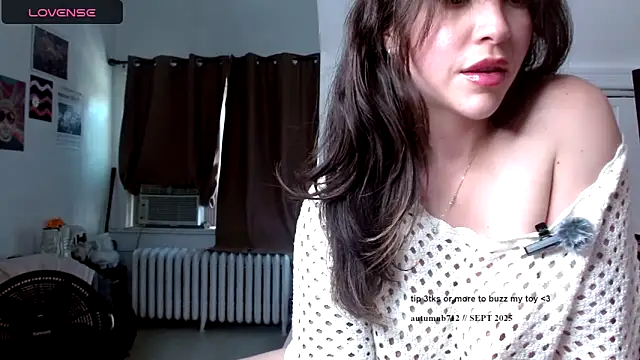 Snapshot of autumnb712 chatting on September 2025 04:58:01 PM autumnb712 online show from September 2025 04:58:01 PM